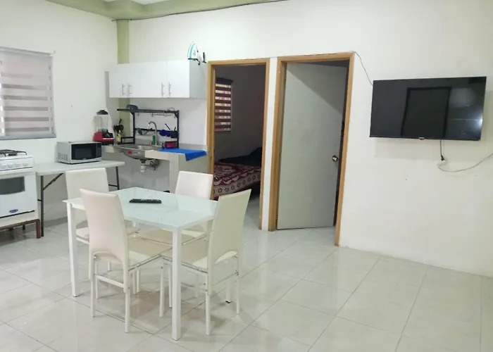 Apartment Departamento 5 *